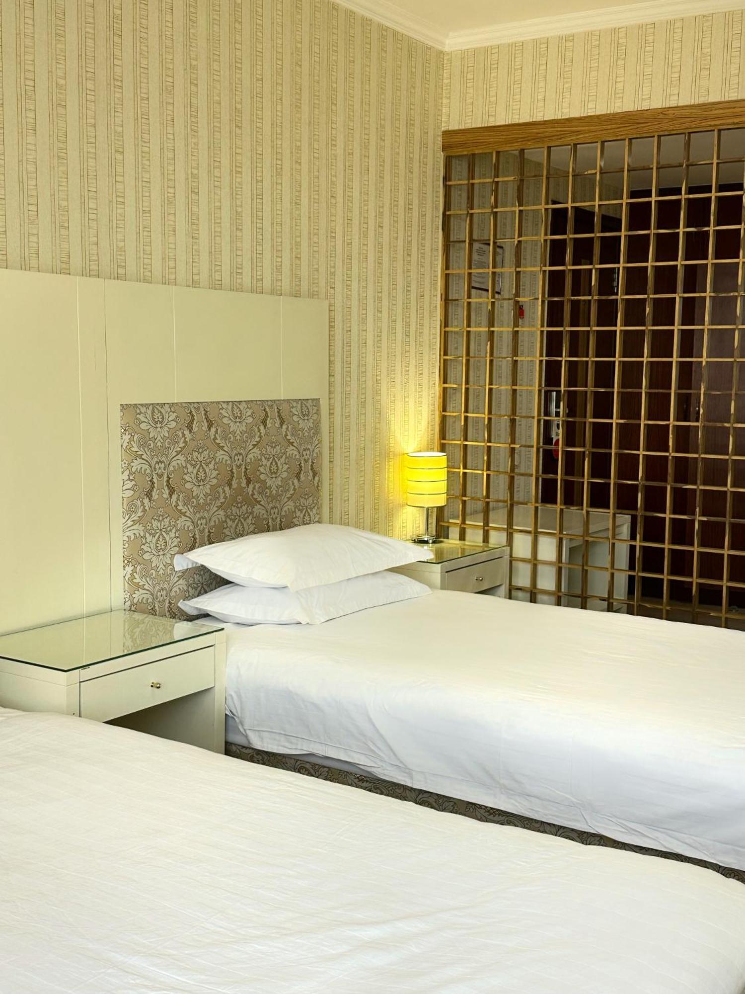 Hotel G Empire Astana Exterior foto